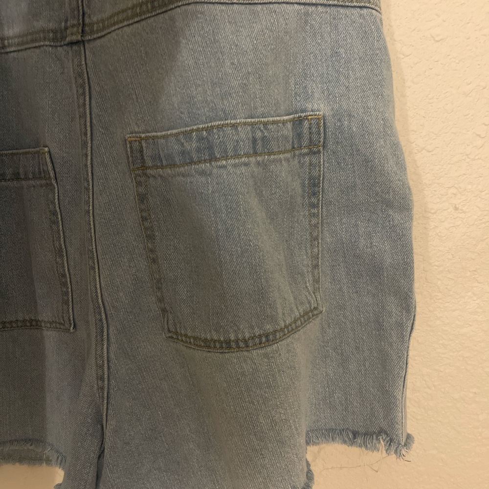 Universal Thread Adjustable Strap Overalls - Picture 3 of 5